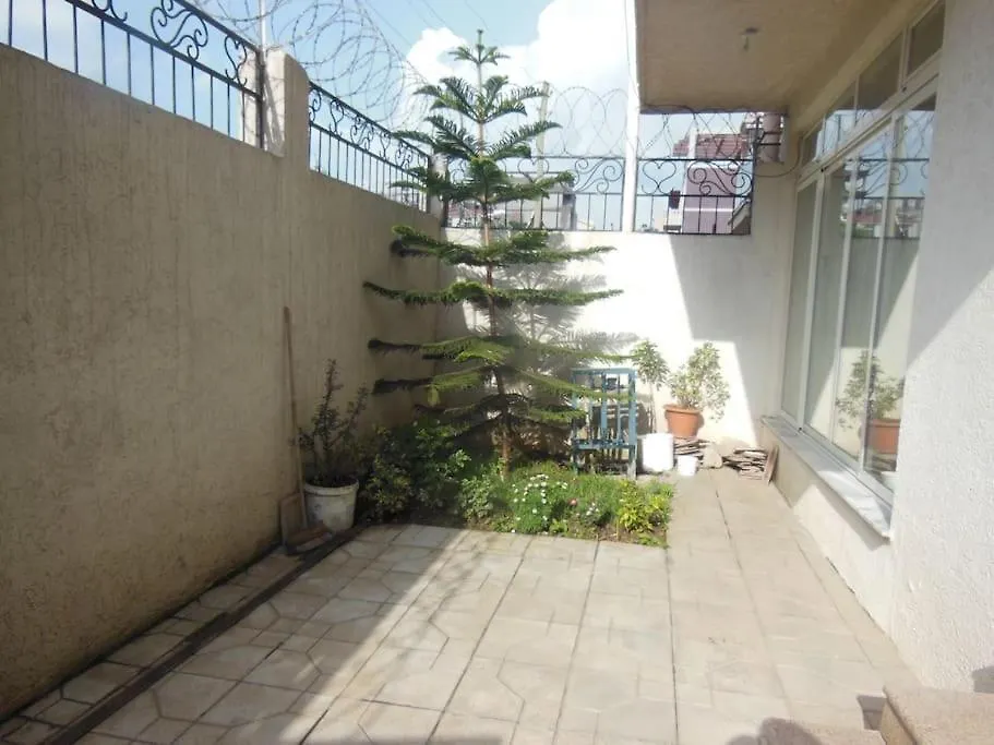 Spacious 5-Bedroom Family Villa With En-Suites Addis Ababa 0*,