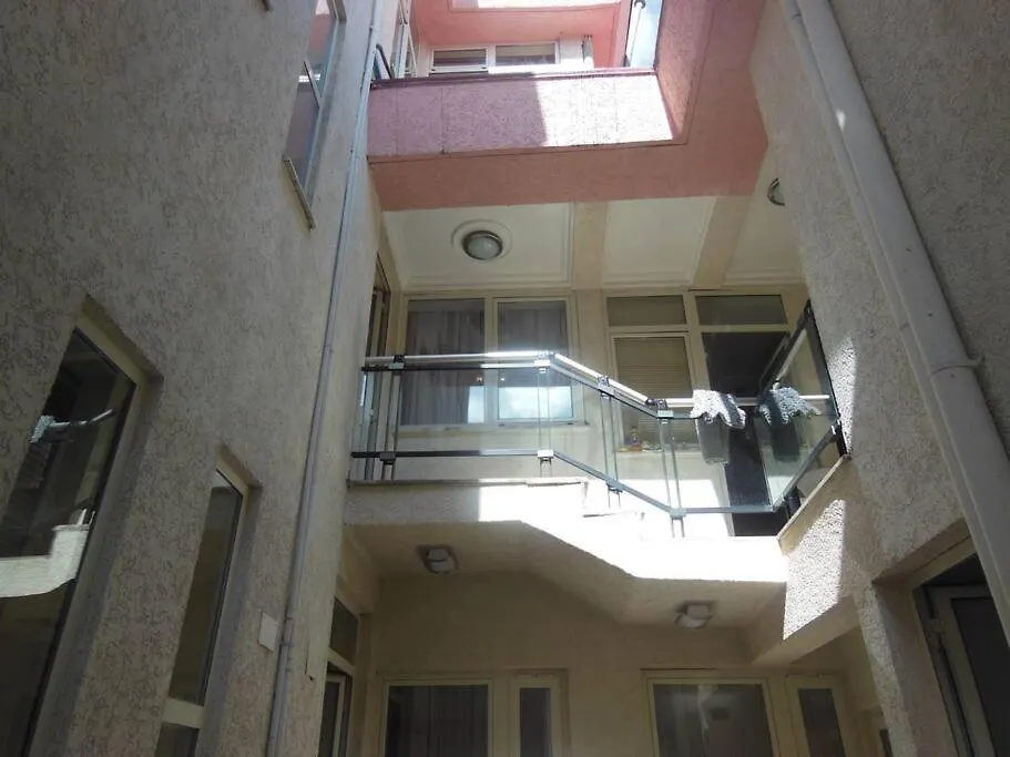 Spacious 5-Bedroom Family Villa With En-Suites Addis Ababa 0*,